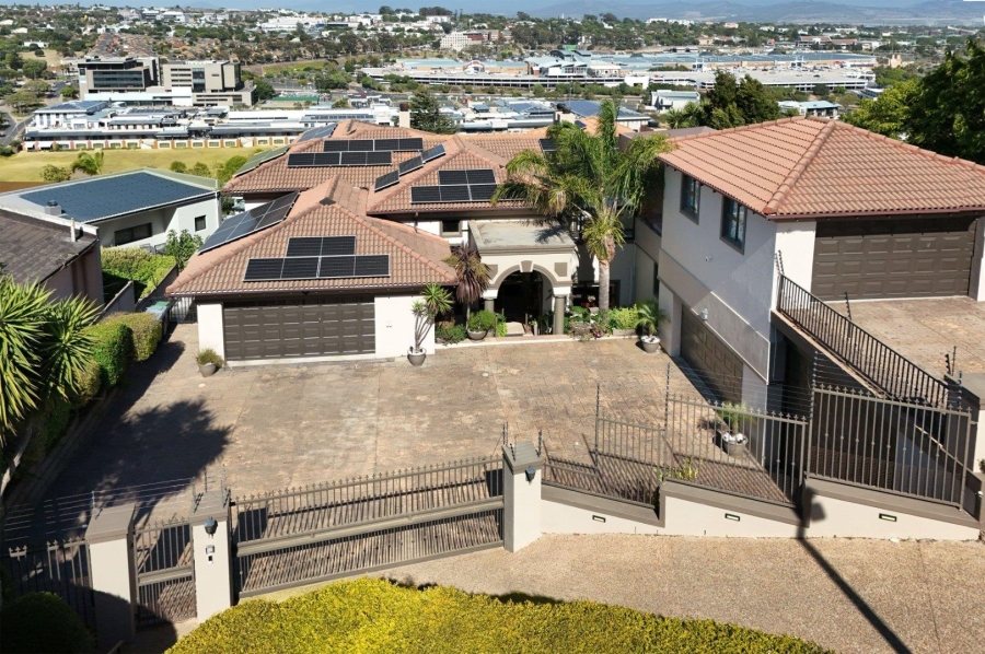 5 Bedroom Property for Sale in Welgemoed Western Cape